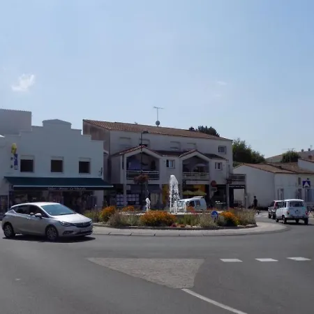 Secteur Nauzan Plage 公寓
